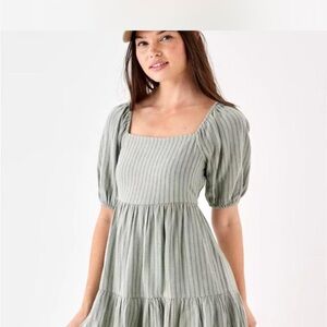 Elegant Green Puff Sleeve Dress